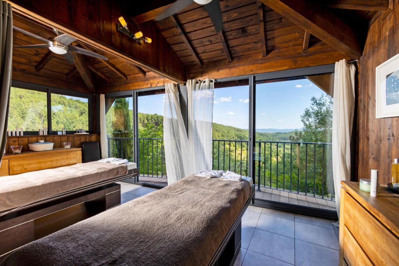 Domaine De Chalveches Hotel Spa 4* Faugeres  Dış mekan fotoğraf